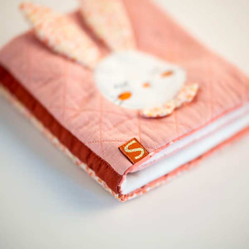 Awakening book - Esmée
