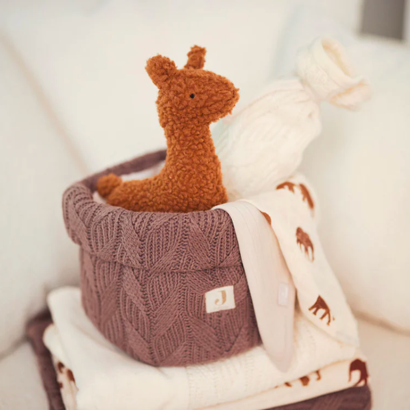 Mesh storage basket - chestnut